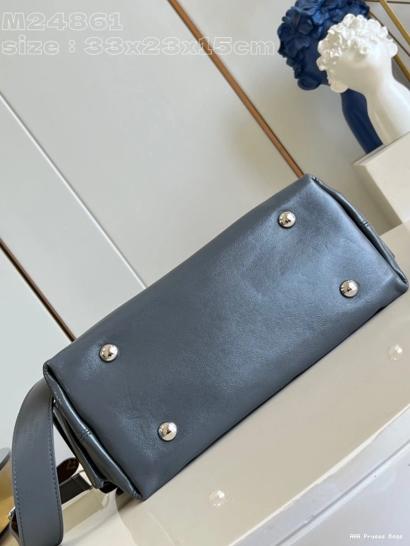 AAA Pruses Bags -33.5 VUITTON CarryAll Cargo 23x15cm LOUIS x 0729